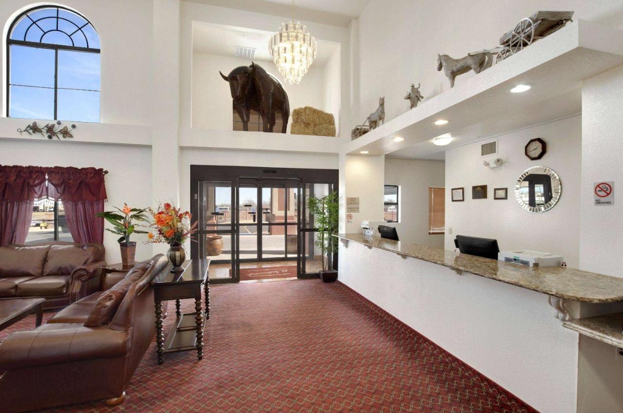 Howard Johnson By Wyndham Lubbock Tx Exterior foto