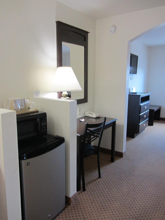 Howard Johnson By Wyndham Lubbock Tx Exterior foto