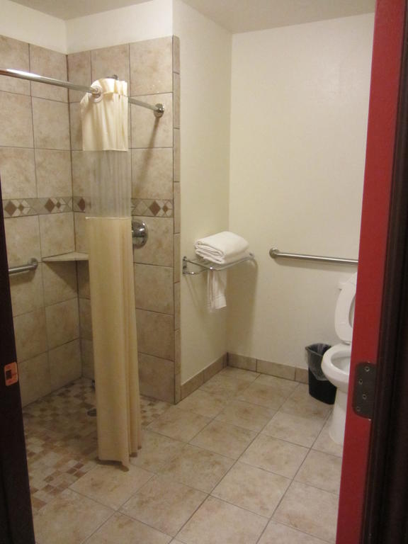 Howard Johnson By Wyndham Lubbock Tx Exterior foto